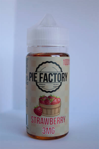 Pie Factory Strawberry e-liquid bottle