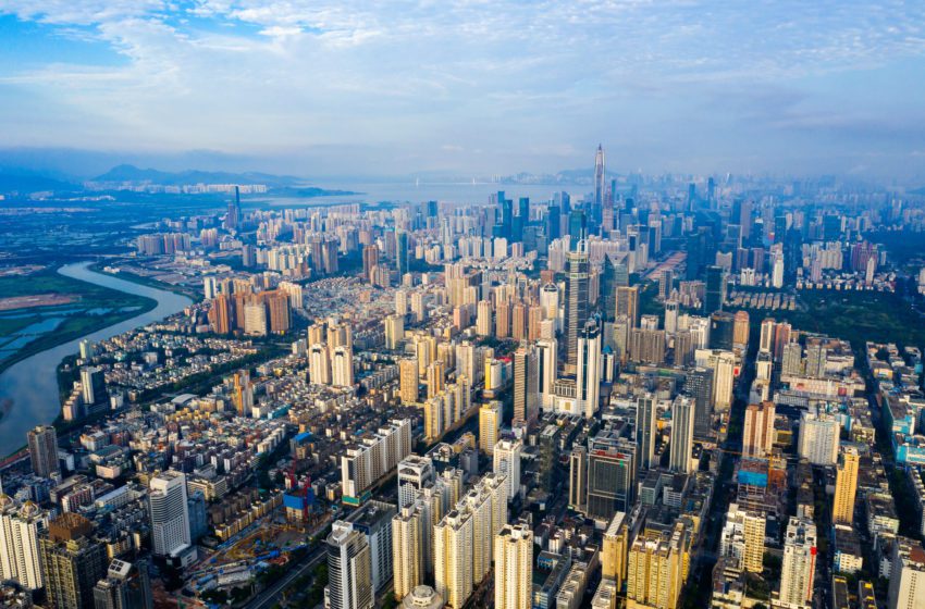  Shenzhen Gets Shut Down Due to Hong Kong Covid Surge