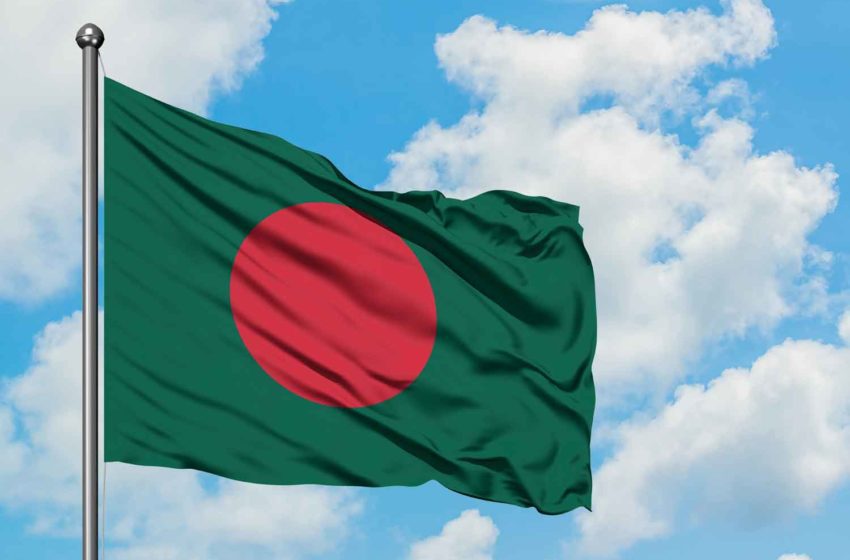  Bangladesh Mulls Ban on E-Cigarettes and Pouches