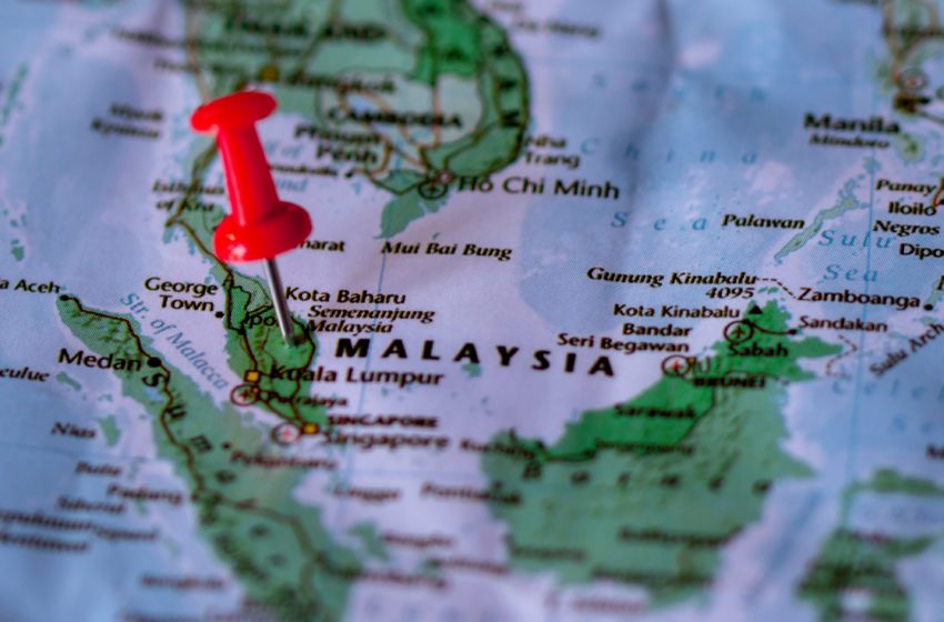  Malaysia Pushing Forward on Bill to ‘Endgame’ Vapes