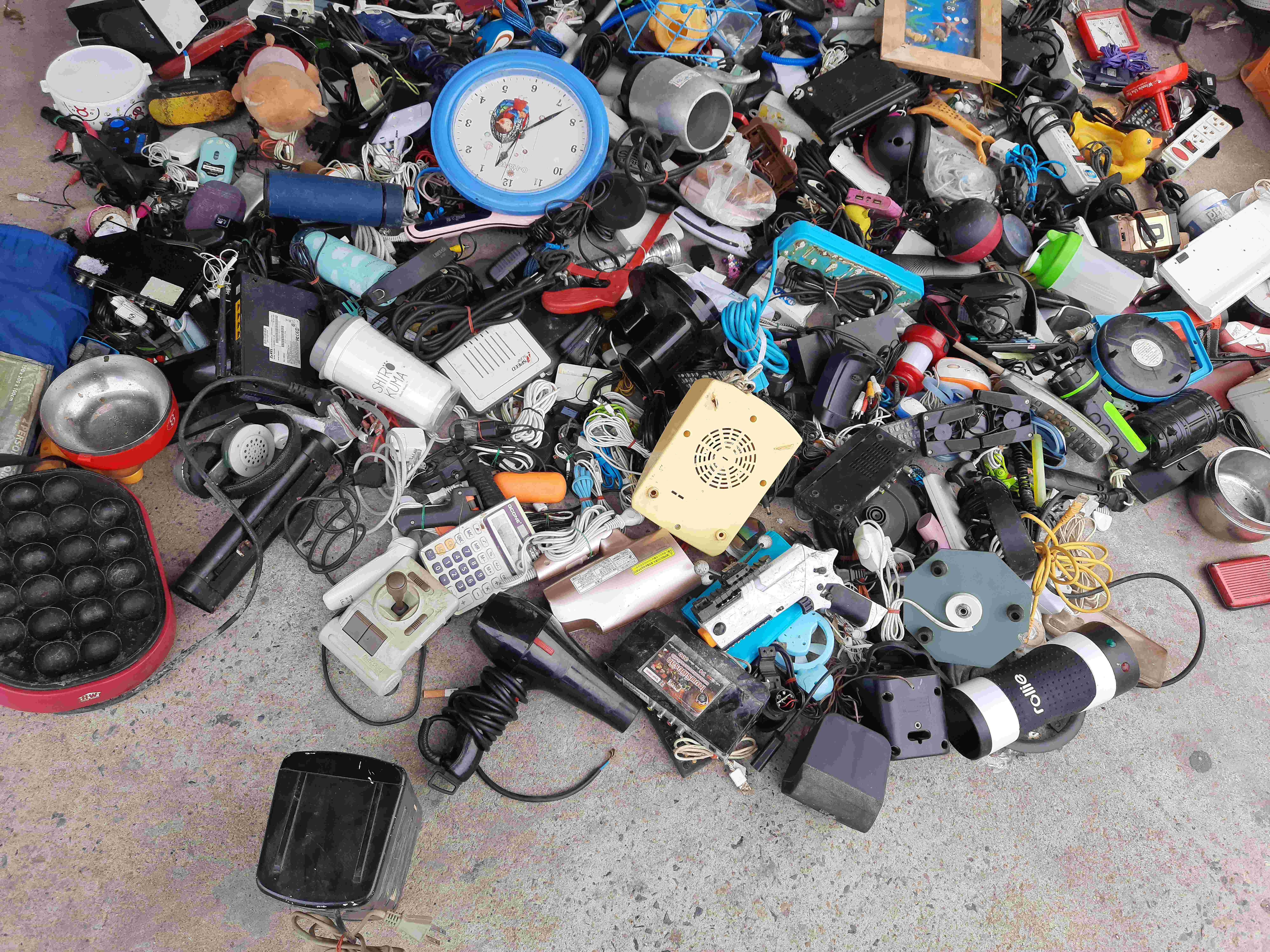  Study: Toys Produce More E-Waste Than Vape Products